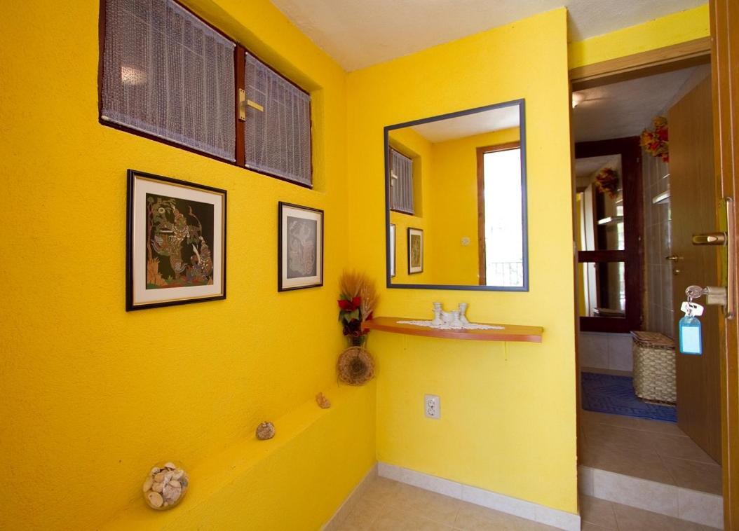 Apartments Pol Murvu Vis Extérieur photo